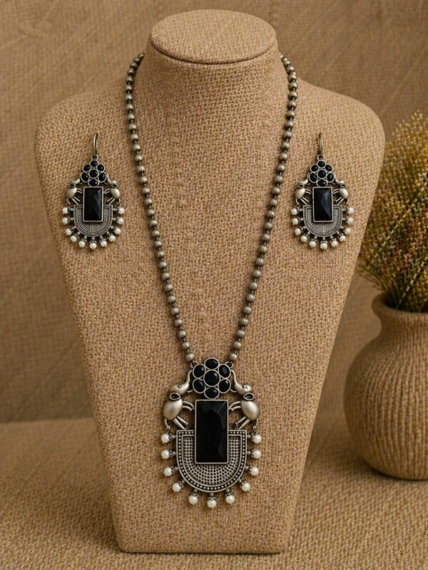 Black Stone Tribal Pendant Necklace Set