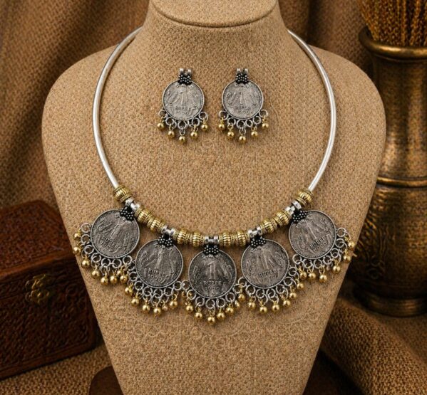 Dual Tone Coin Charm Hansli Set