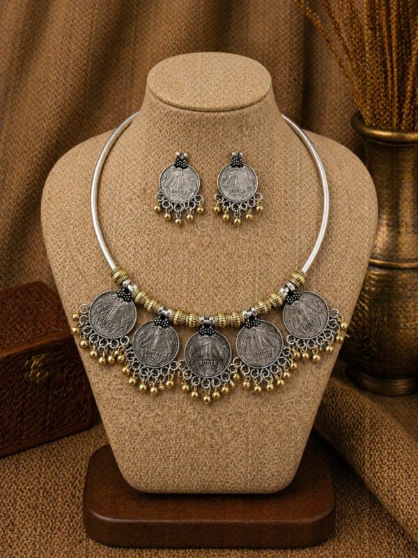 Dual Tone Coin Charm Hansli Set