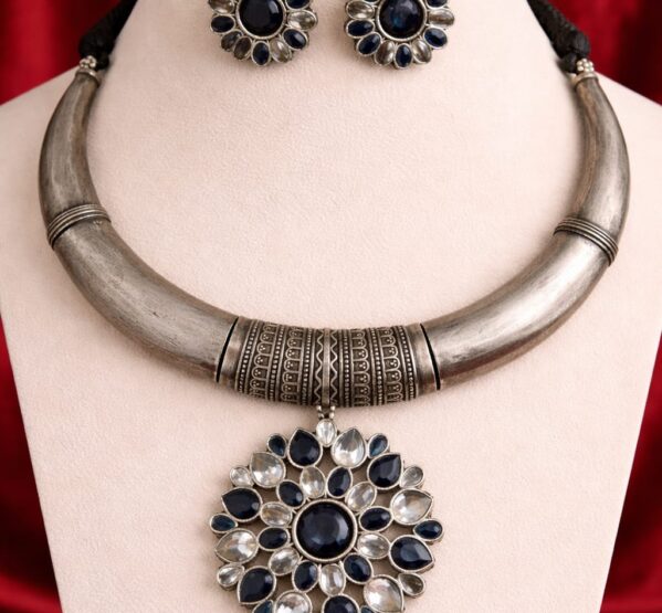 German Silver Floral Hansdi Necklace Set