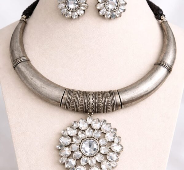 Oxidised Silver White Stone Floral Hansdi Necklace Set