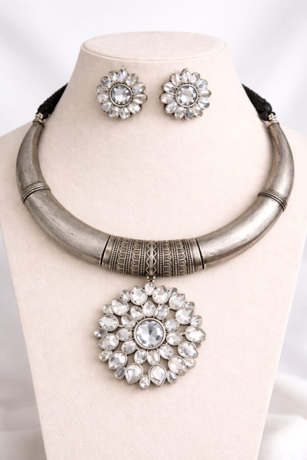 Oxidised Silver White Stone Floral Hansdi Necklace Set