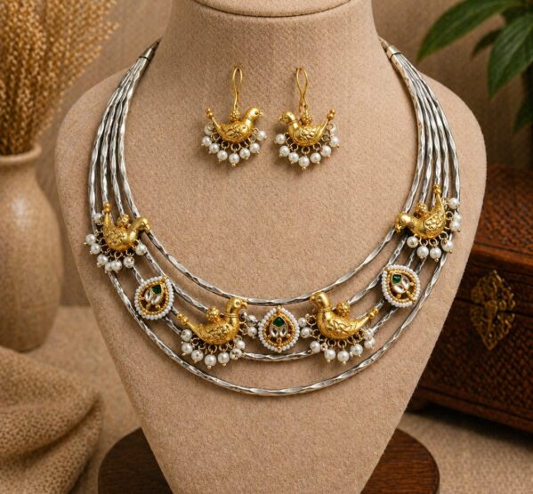 Peacock Pearl Layered Necklace Set