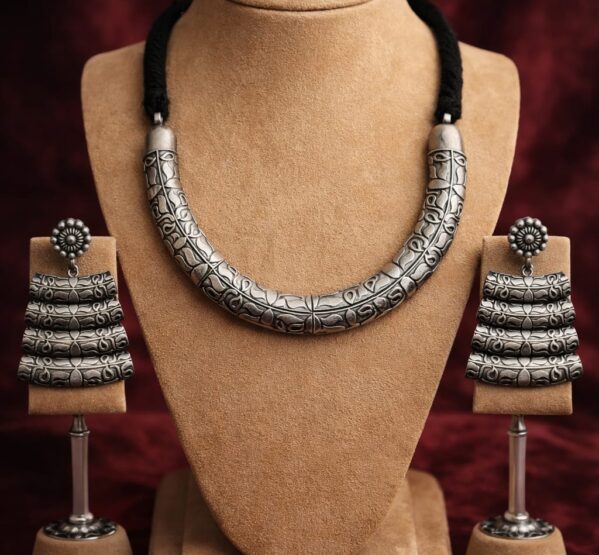 Rajvanshi German Silver Statement Set