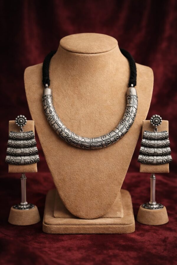 Rajvanshi German Silver Statement Set
