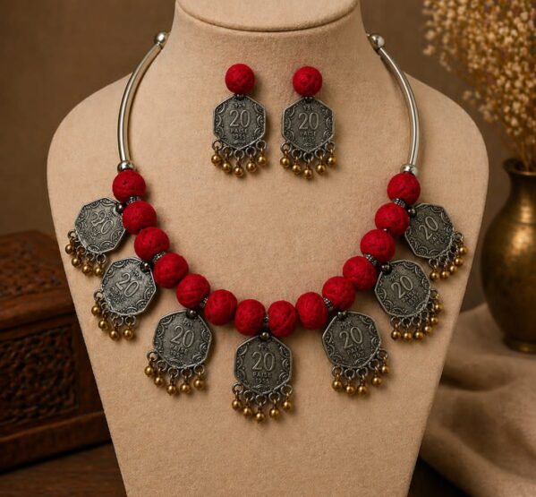 Red Coin Statement Hansli Necklace Set