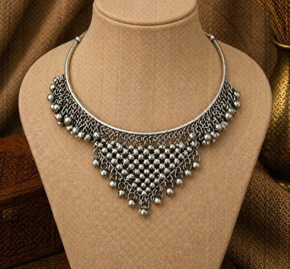 Triangle Mesh Tribal Hansli Necklace