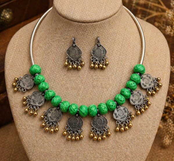Green Coin Statement Hansli Necklace Set