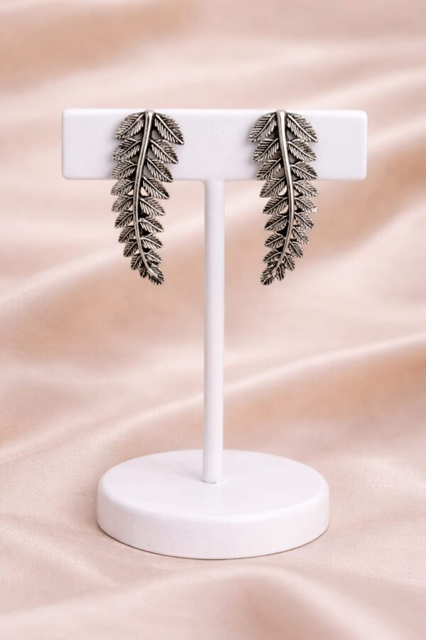 Leaf Pattern Stud Earrings