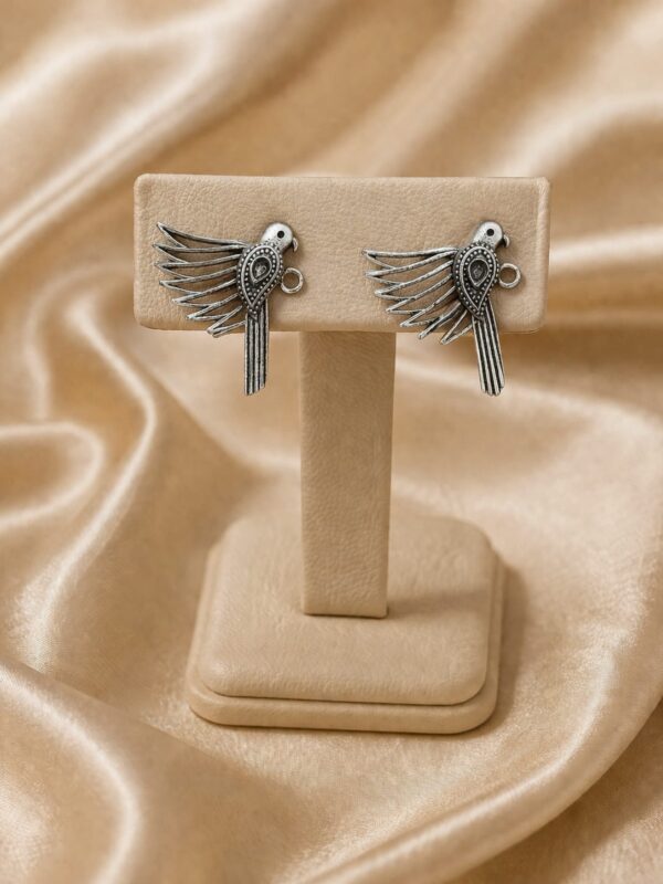 Vintage Parrot Motif Stud Earrings