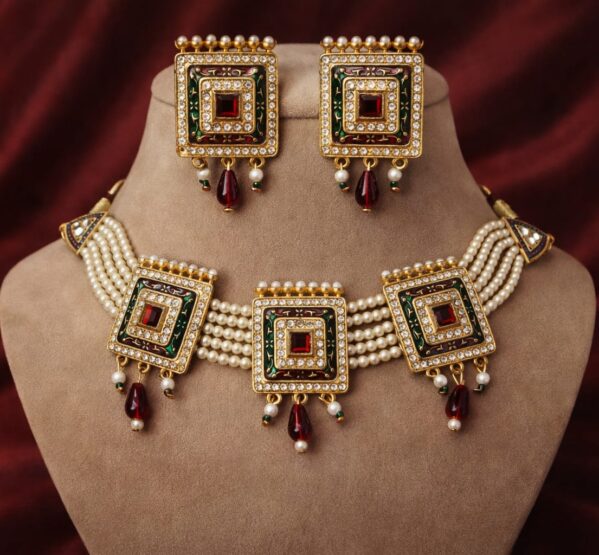 Royal Kundan Pearl Choker Set