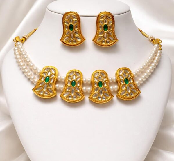 Emerald Polki Pearl Choker Set