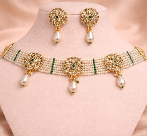 Floral Pearl Kundan Choker Set