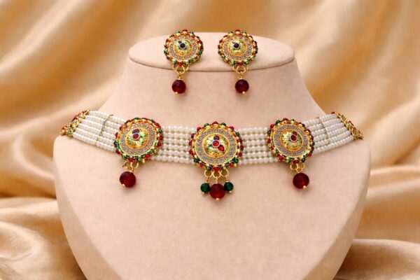 Multicolor Kundan Pearl Choker Set