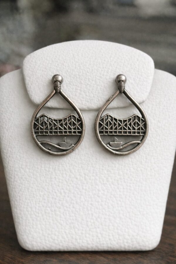 Bridge Motif Stud Earrings