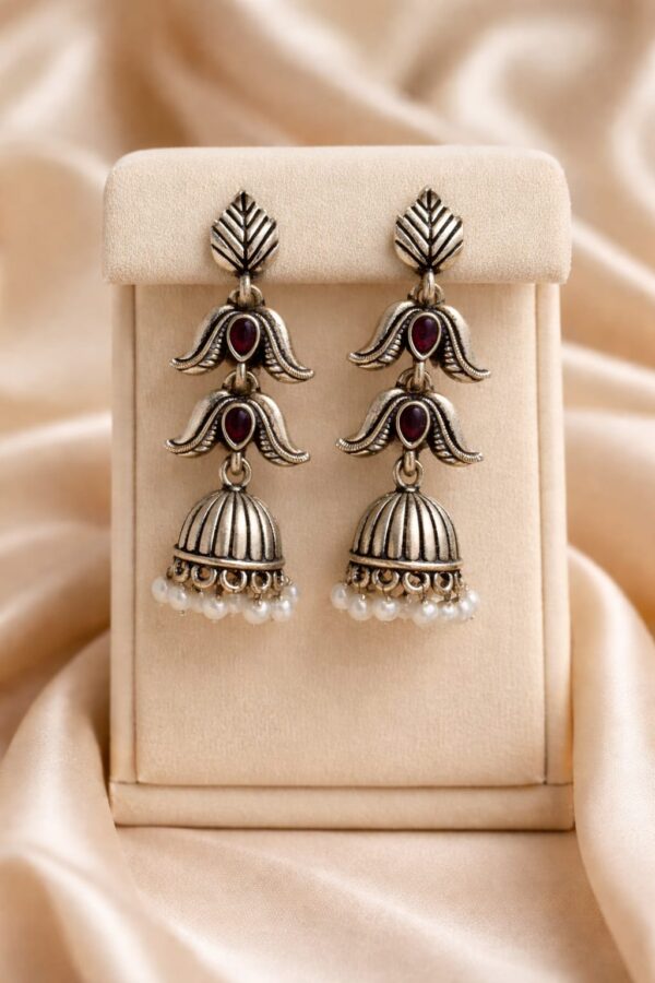 Wine Kundan Oxidised Jhumka Earrings