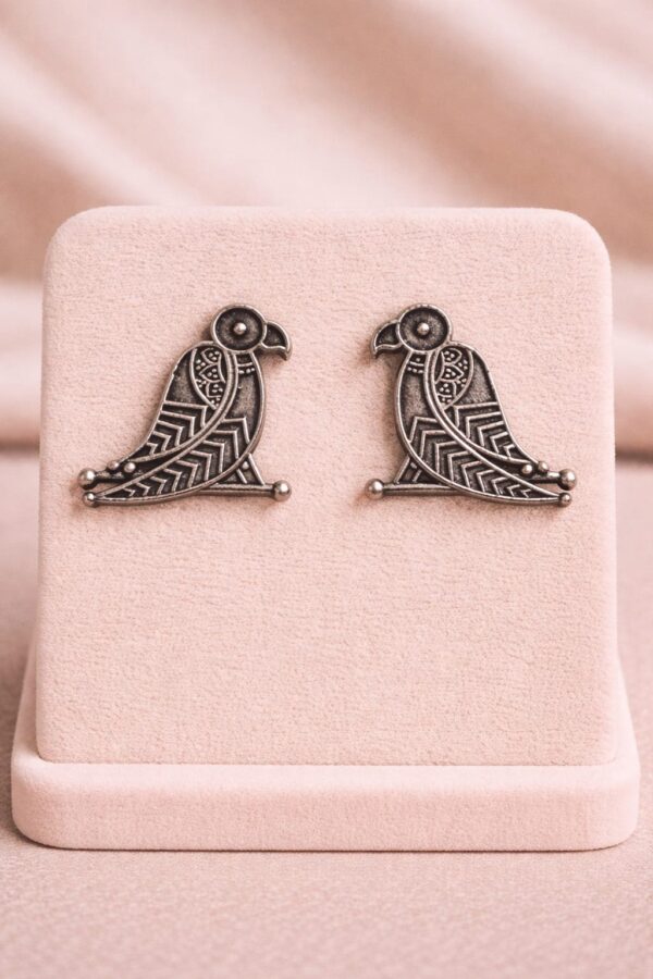 Parrot Motif Stud Earrings