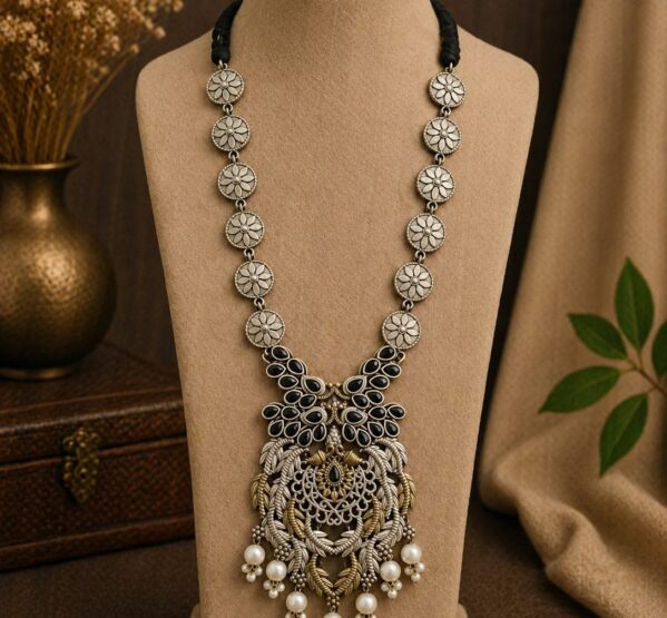 Black Stone Floral Pearl Drop Necklace
