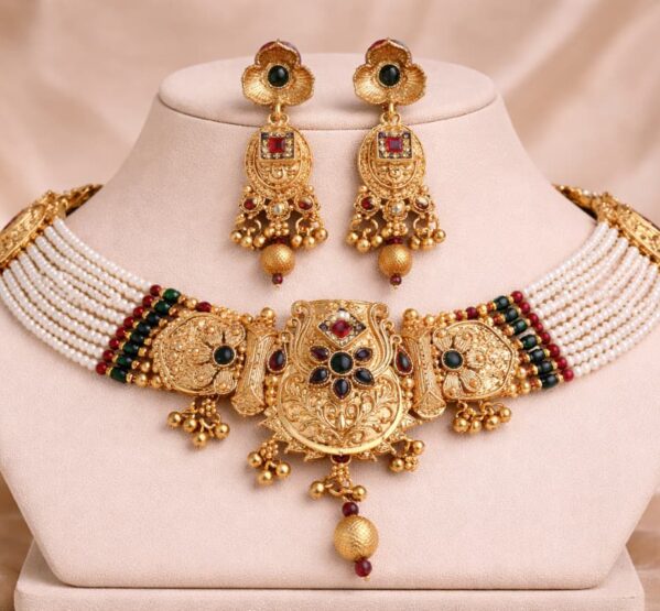 Royal Antique Temple Pearl Choker Set