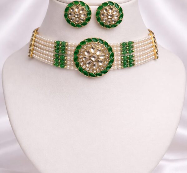 Kundan Pearl Choker Set