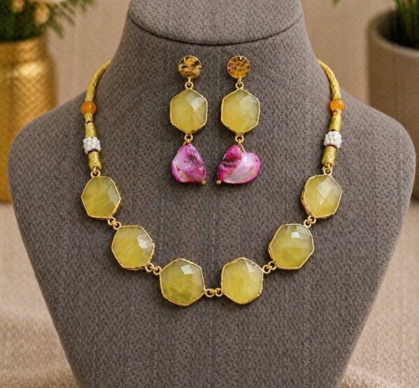 Golden Quartz Pink Drop Choker Set