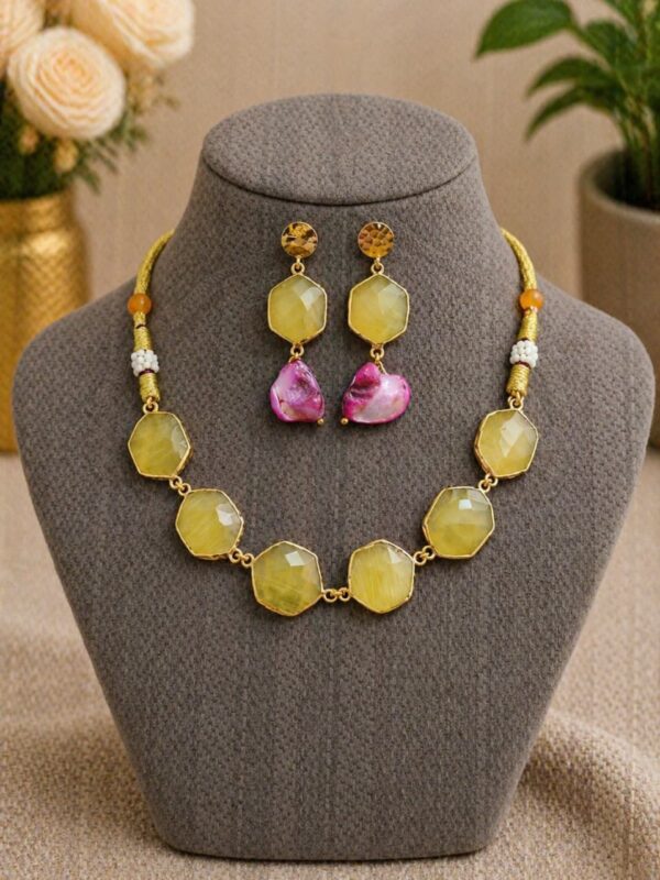 Golden Quartz Pink Drop Choker Set