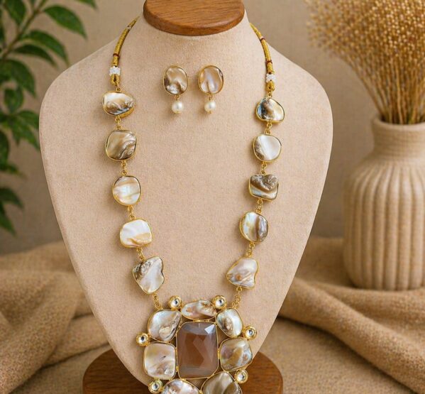 Mother of Pearl Statement Necklace Set