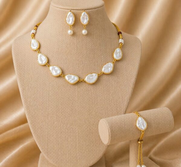 Baroque Pearl Choker Set with Bracelet