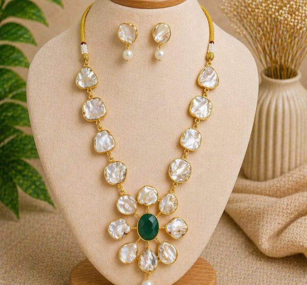 Mother of Pearl Designer Necklace Set