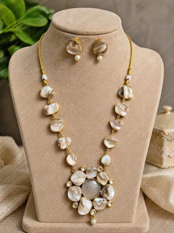 Mother of Pearl Designer Necklace Set