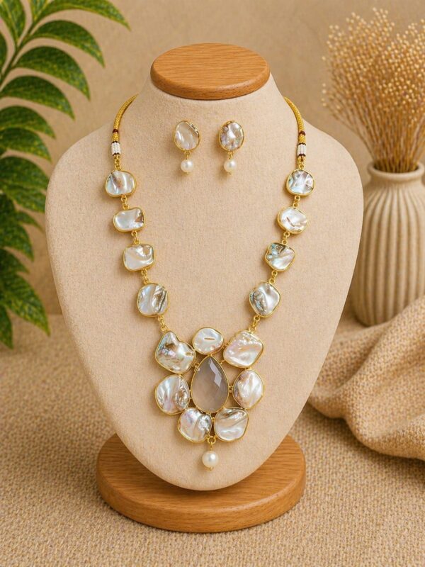 Mother of Pearl Designer Necklace Set