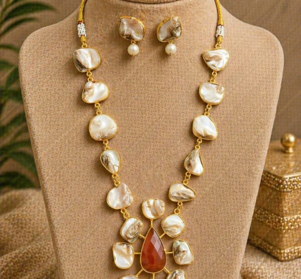 Mother of Pearl Designer Necklace Set Oranges