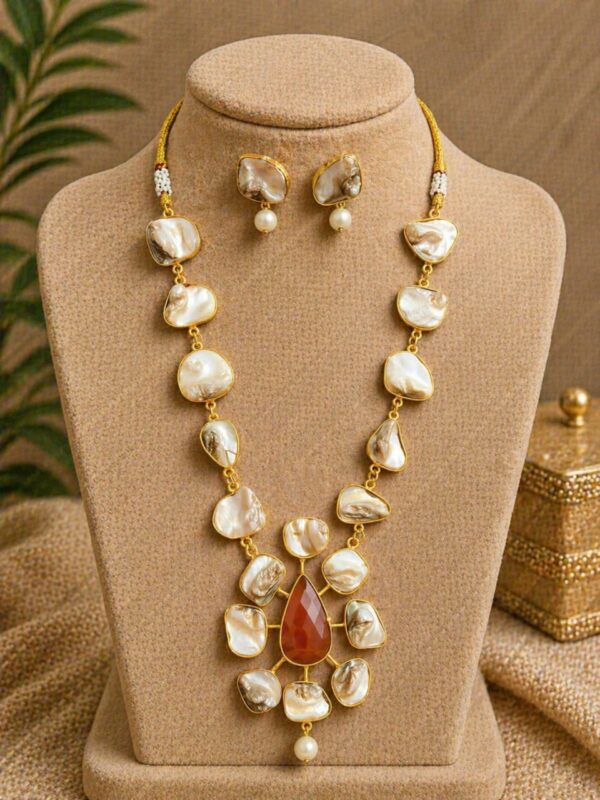 Mother of Pearl Designer Necklace Set Oranges