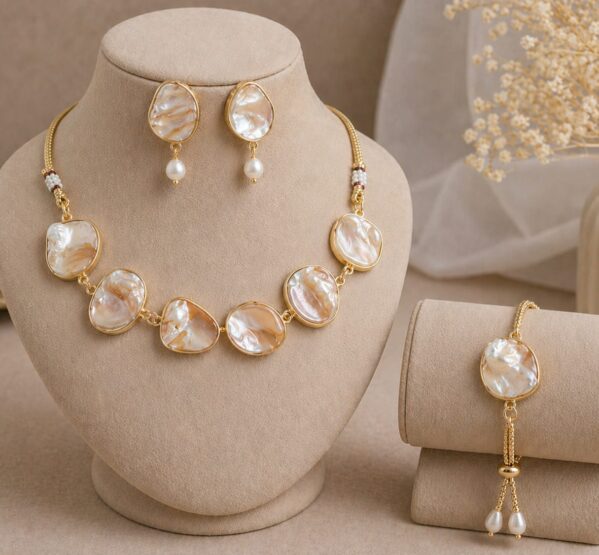 Mother of Pearl Luxe Jewelry Set