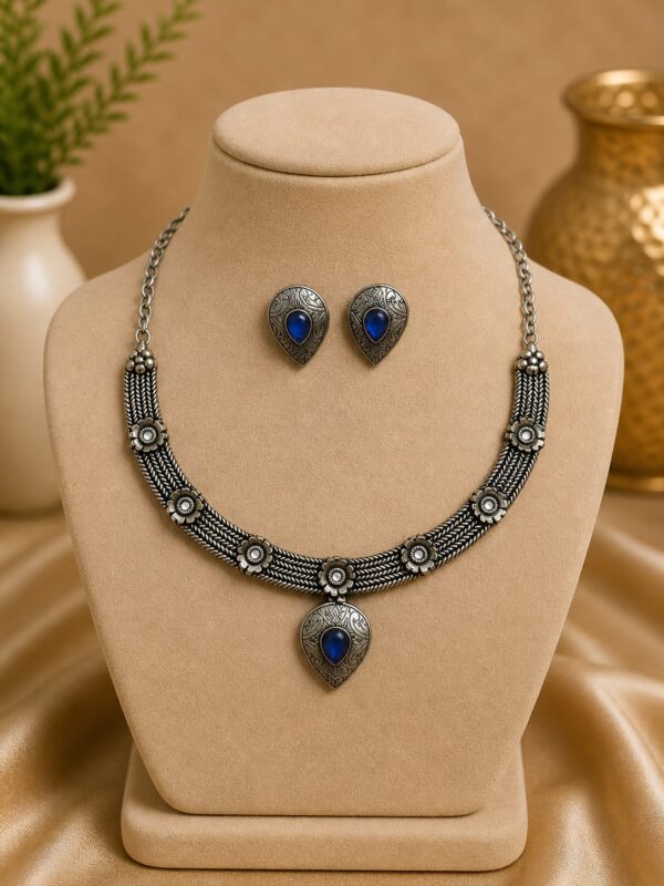 German Silver Blue Stone Pendant Necklace Set