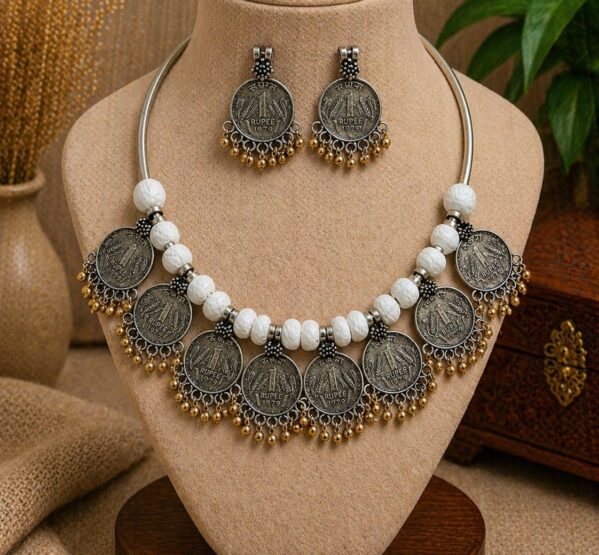 White Bead Coin Hansli Necklace Set
