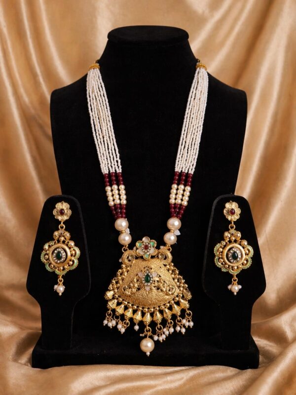 Temple Pearl Heritage Long Necklace Set