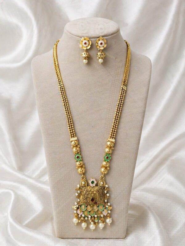 Classic Floral Pendant Long Set